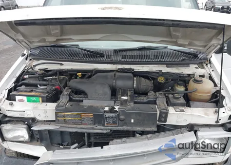 1999 Ford E-150 Commercial/Recreational from USA, damaged, VIN 1FTRE1427XHA18047